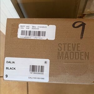Steve Madden Black Dalia Footwear
